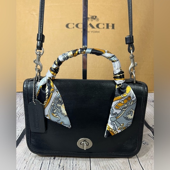 Vintage Coach 9924 Casino Bag BLACK Leather & Rare SILVER Hardware NICE COND! - Picture 1 of 15